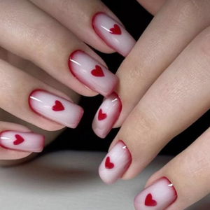 Топ Kira Nails 